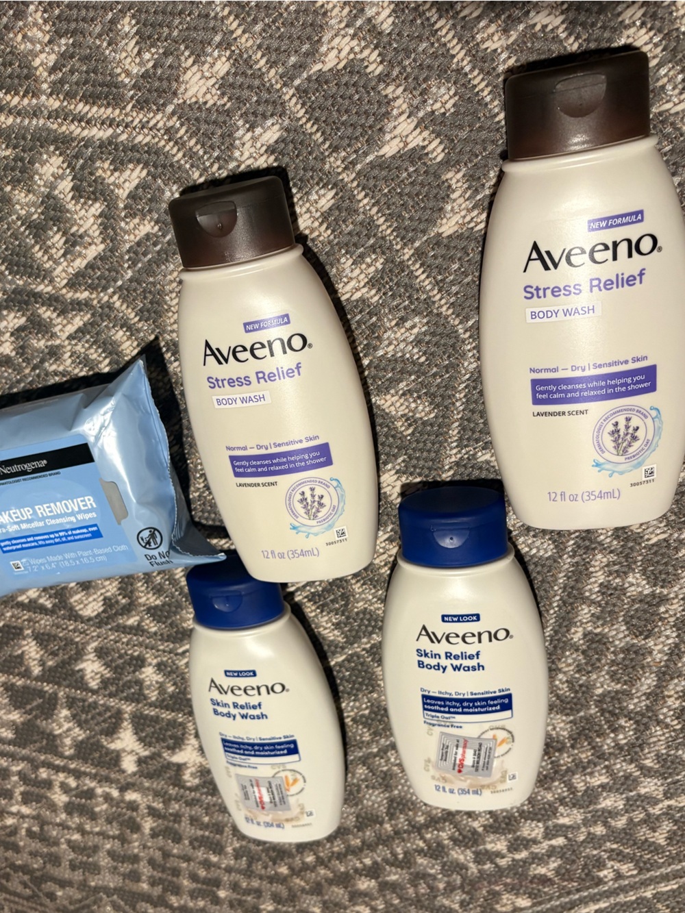 Aveeno Stress Relief Body Wash Lot - Lavender Scent